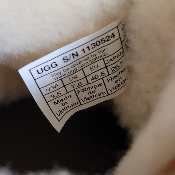 UGG Ashton Addie Waterproof Leather Boot - Picture 6 of 10